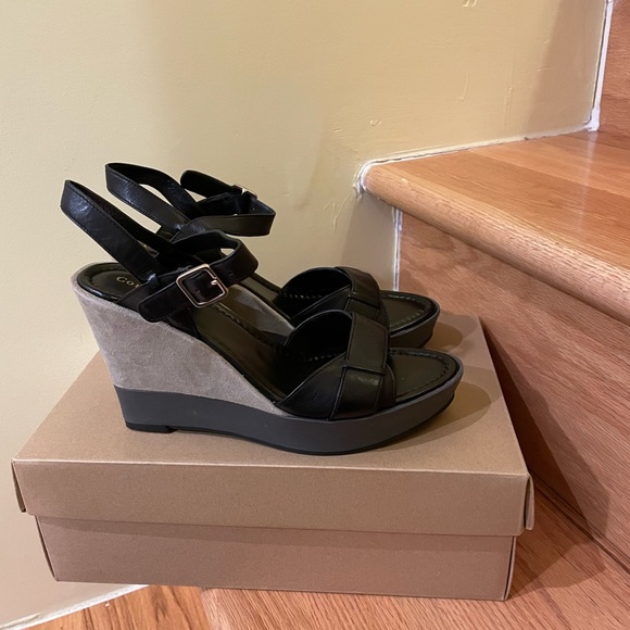 Coke Haan Wedge sandal - Picture 2 of 4